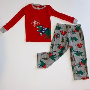 CARTERS CHRISTMAS JAMMIES! Size 4t boy or girl. Only worn a few times!